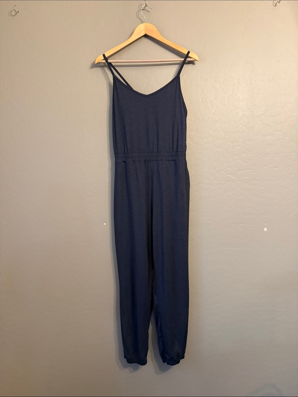 Vuori Lux Jogger Jumpsuit - Navy (EUC)